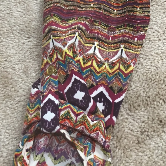 Brendas s earth toned tribal patterned button tab quarter sleeve shift - Picture 3 of 6